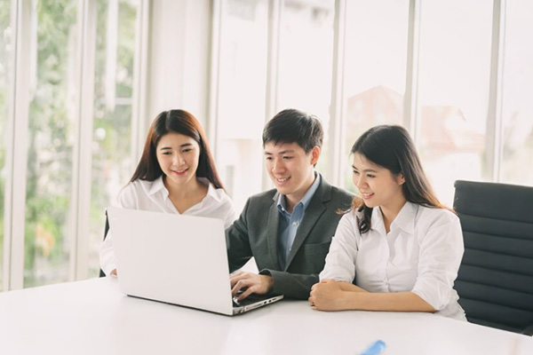 Tuyển dụng nhân viên văn phòng